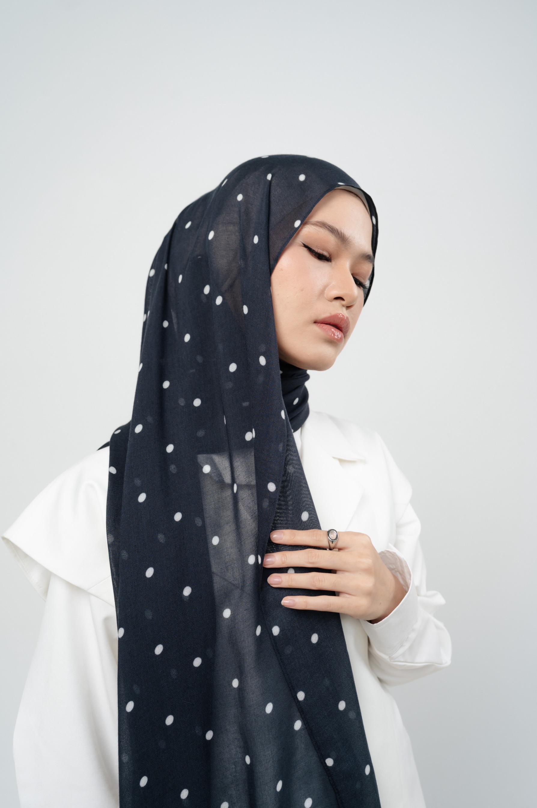 Polkadot Scarf Monochrome | Pashmina Printed Modals