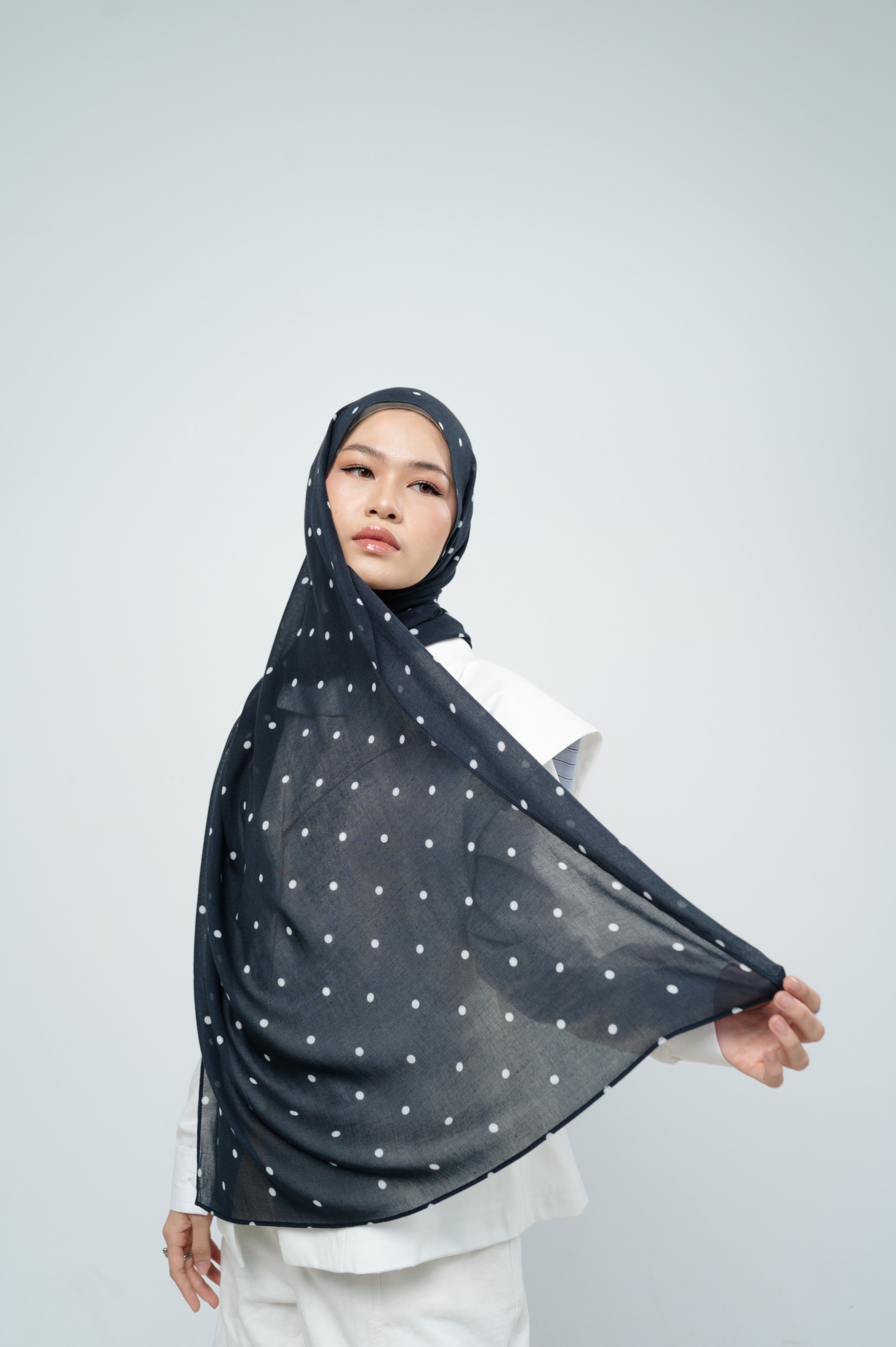 Polkadot Scarf Monochrome | Pashmina Printed Modals