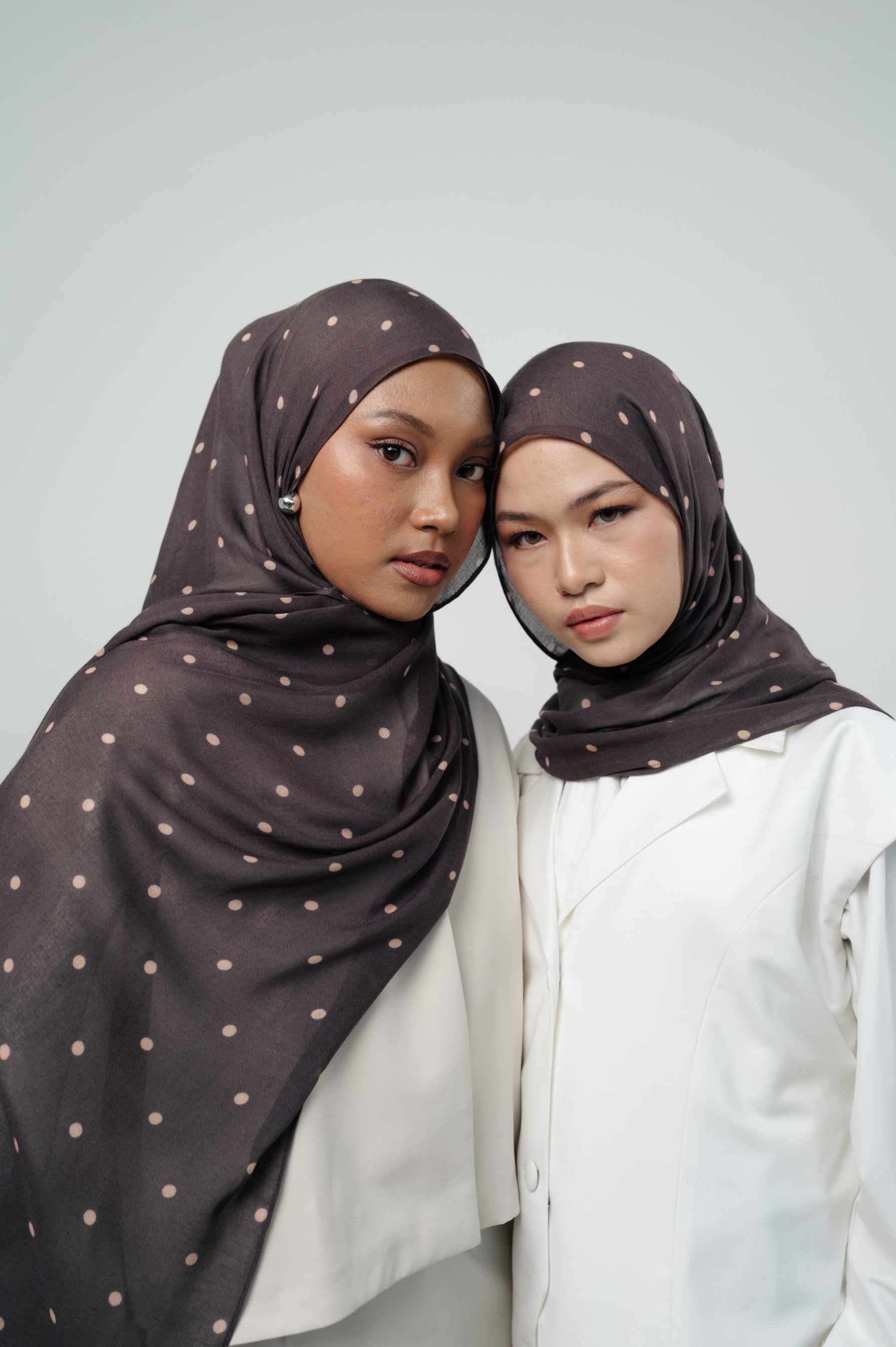 Polkadot Scarf Cocoa Pop | Pashmina Printed Modals