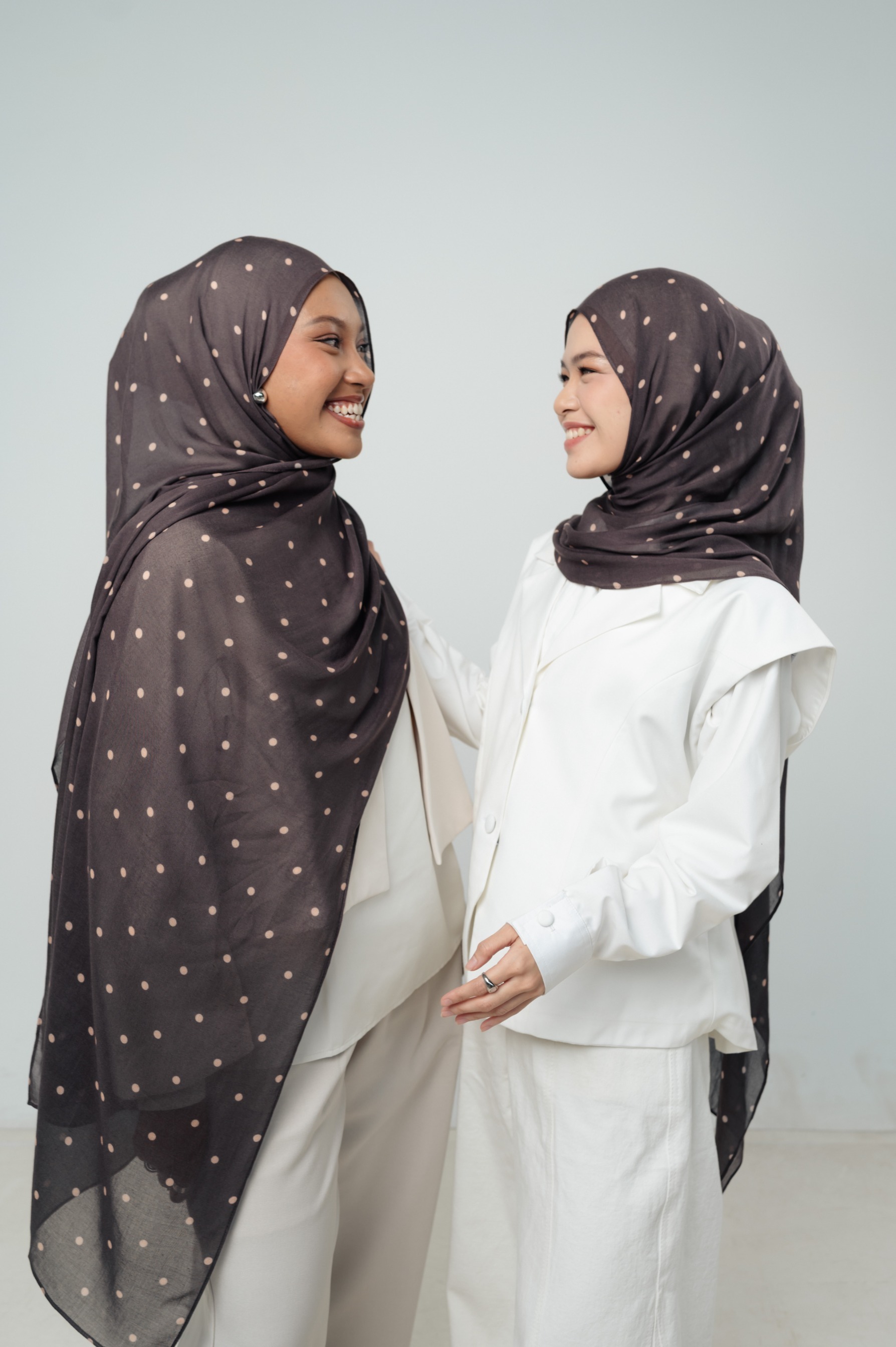 Polkadot Scarf Cocoa Pop | Pashmina Printed Modals
