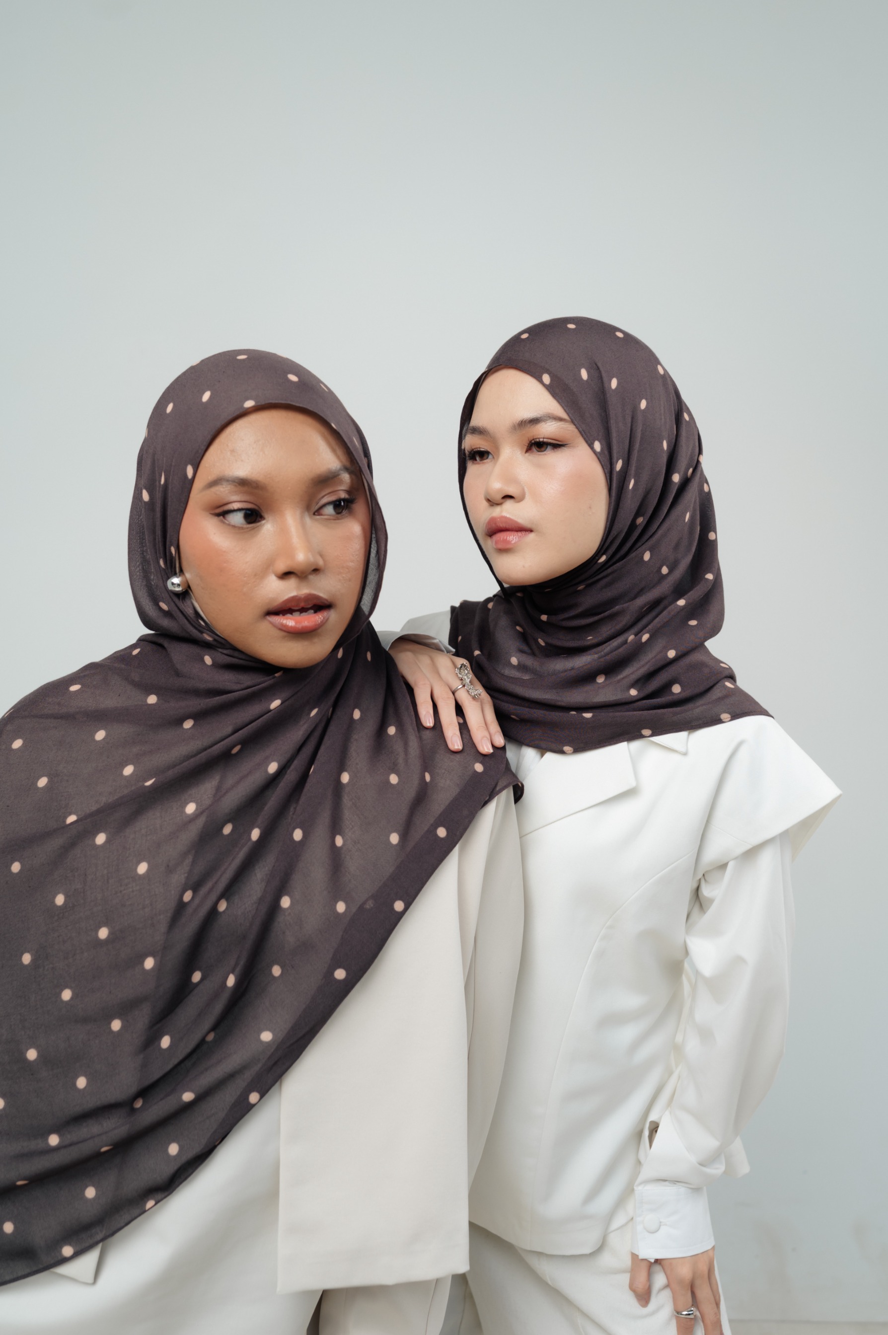 Polkadot Scarf Cocoa Pop | Pashmina Printed Modals