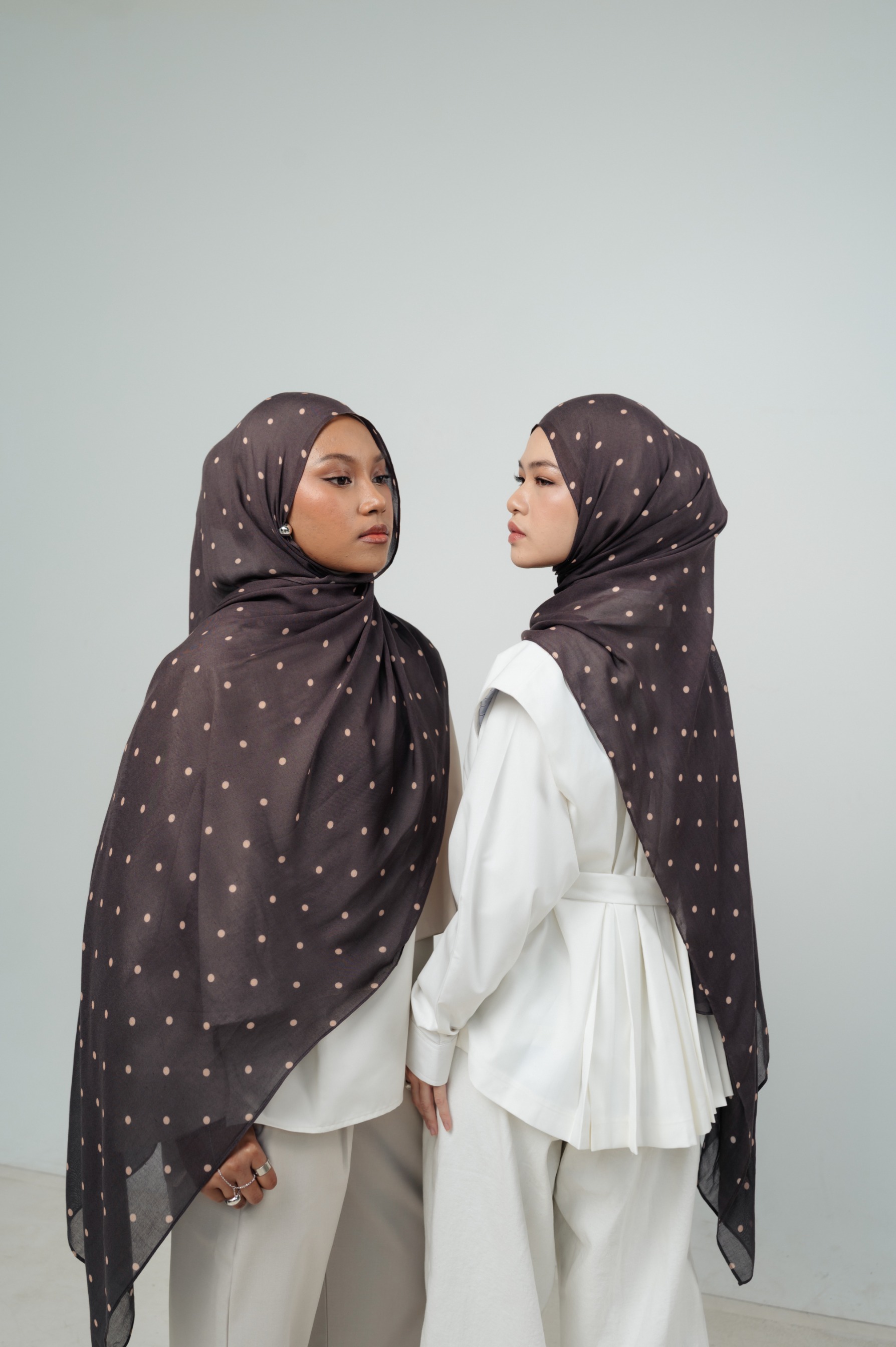 Polkadot Scarf Cocoa Pop | Pashmina Printed Modals