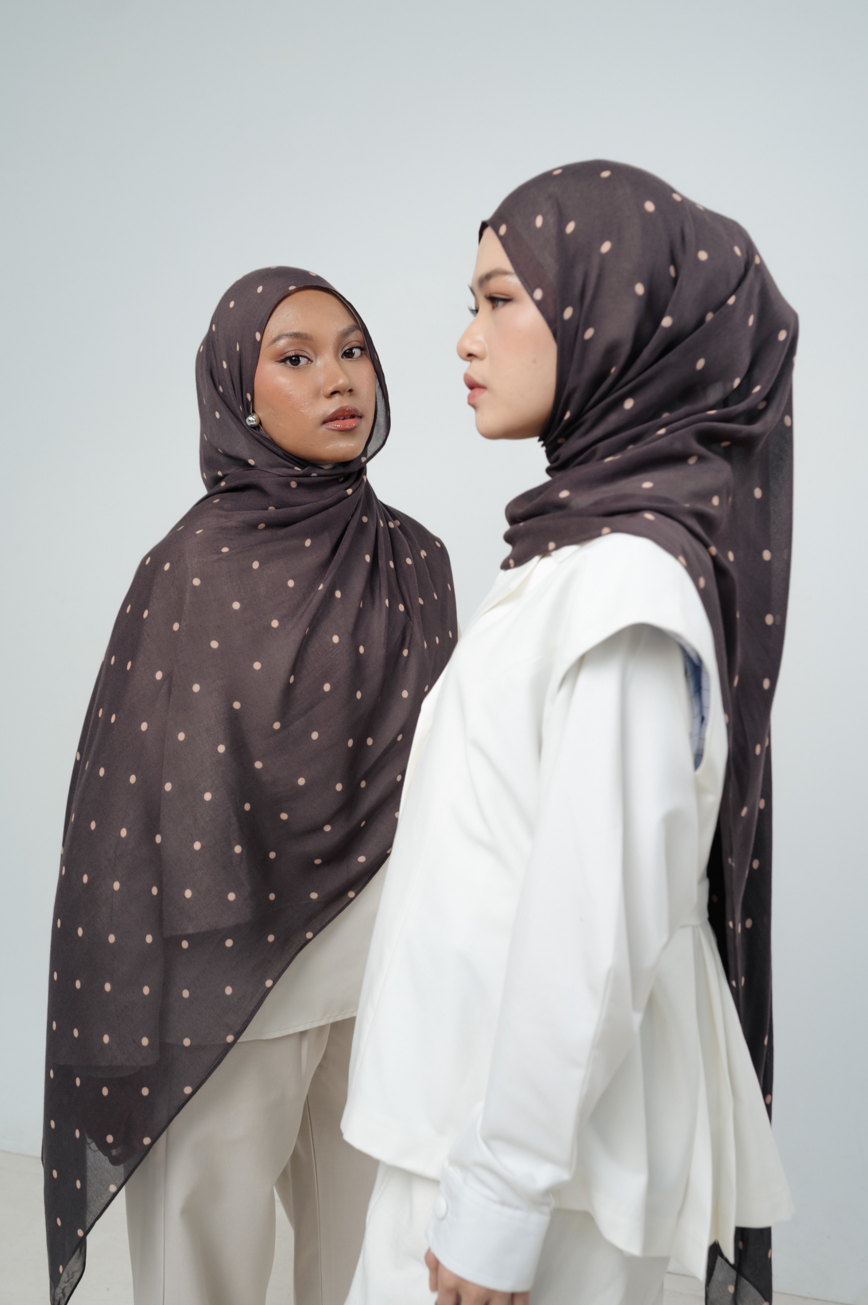 Polkadot Scarf Cocoa Pop | Pashmina Printed Modals