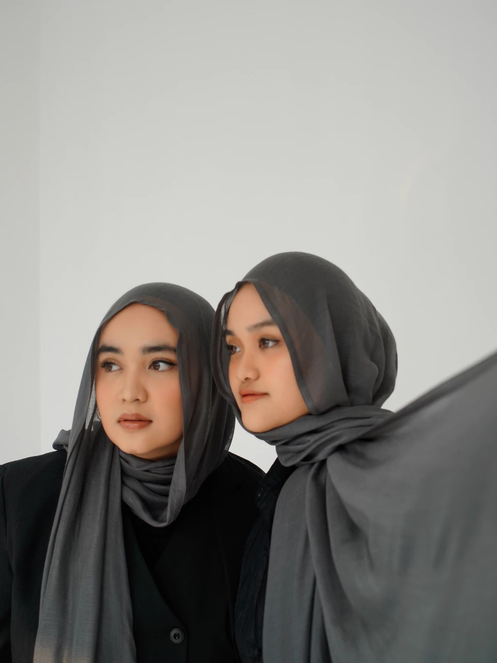 Nema Deep Charcoal Grey | Pashmina Viscose