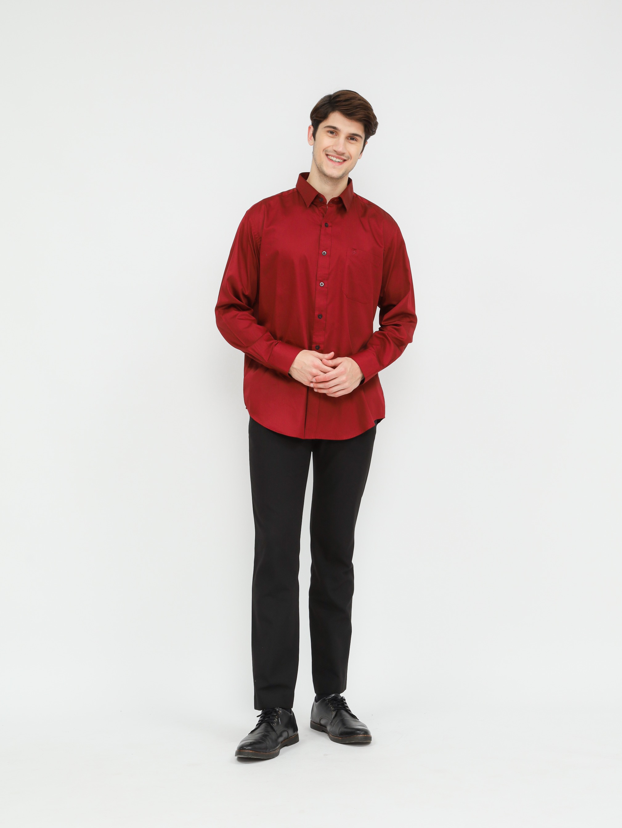Kemeja Pria Lengan Panjang Reguler Fit Satin 