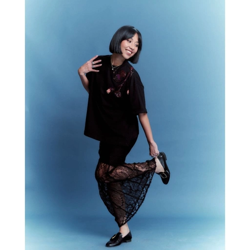 Image of KYLAU X ESINSILIA Scarlet Tee