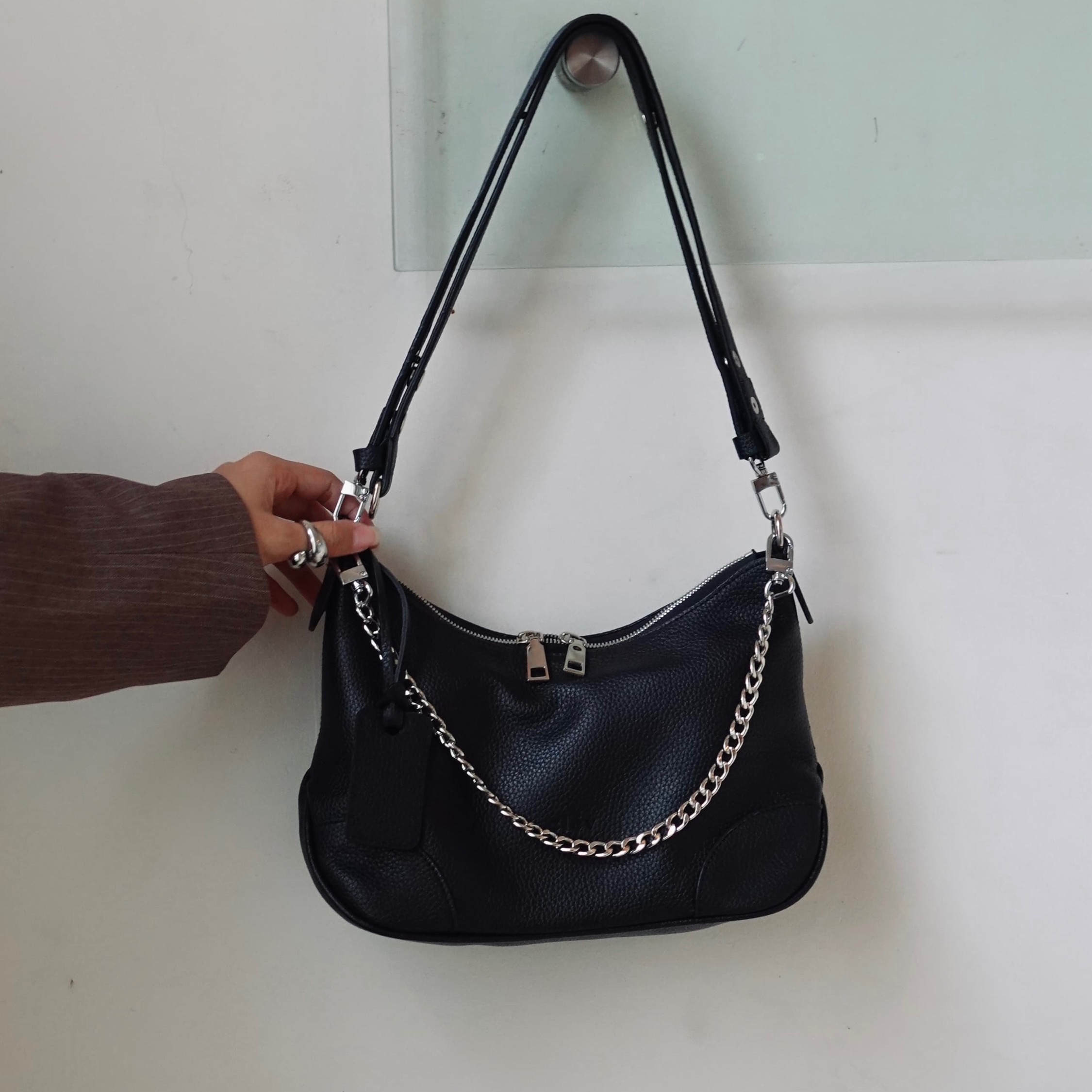 ZIRA (black)