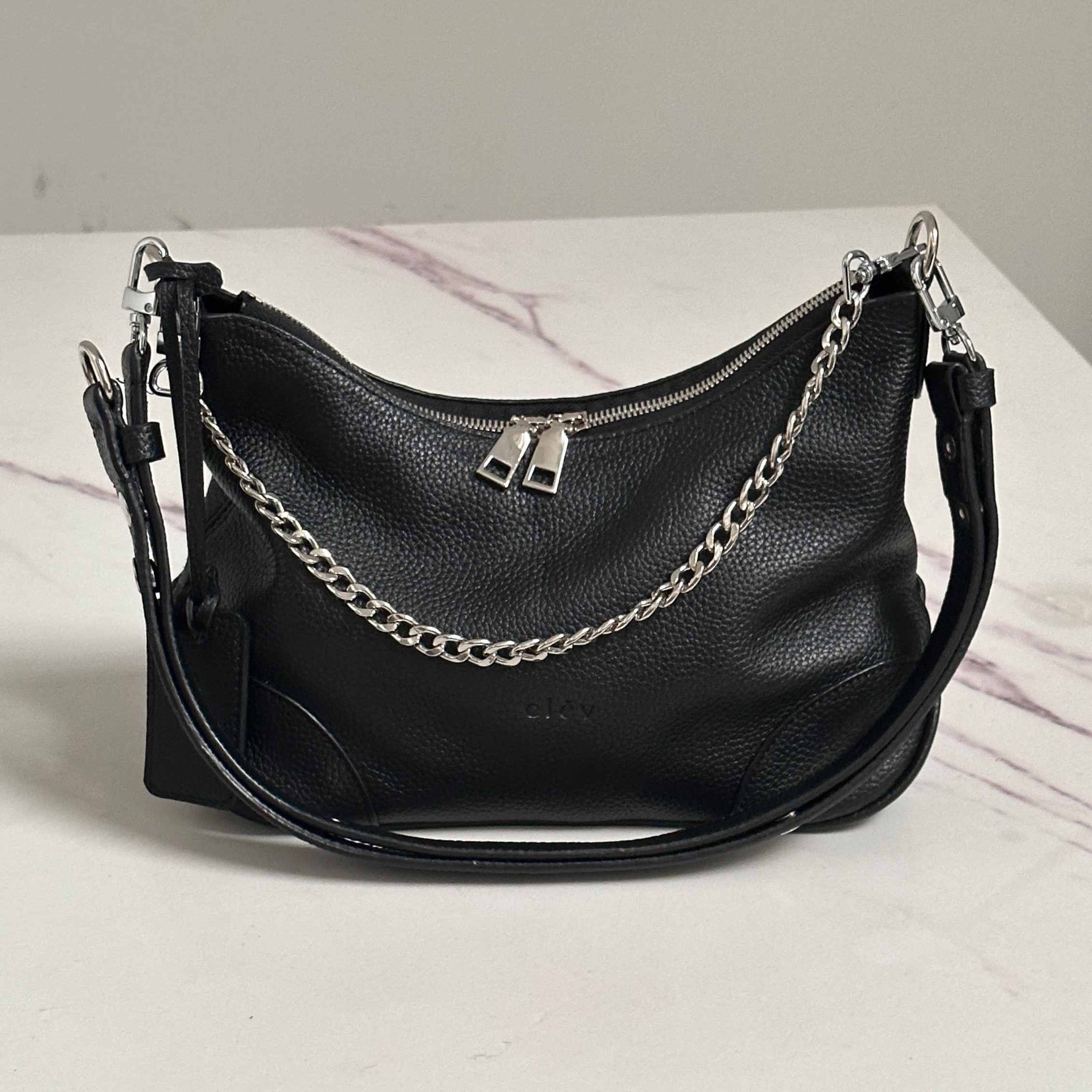 ZIRA (black)