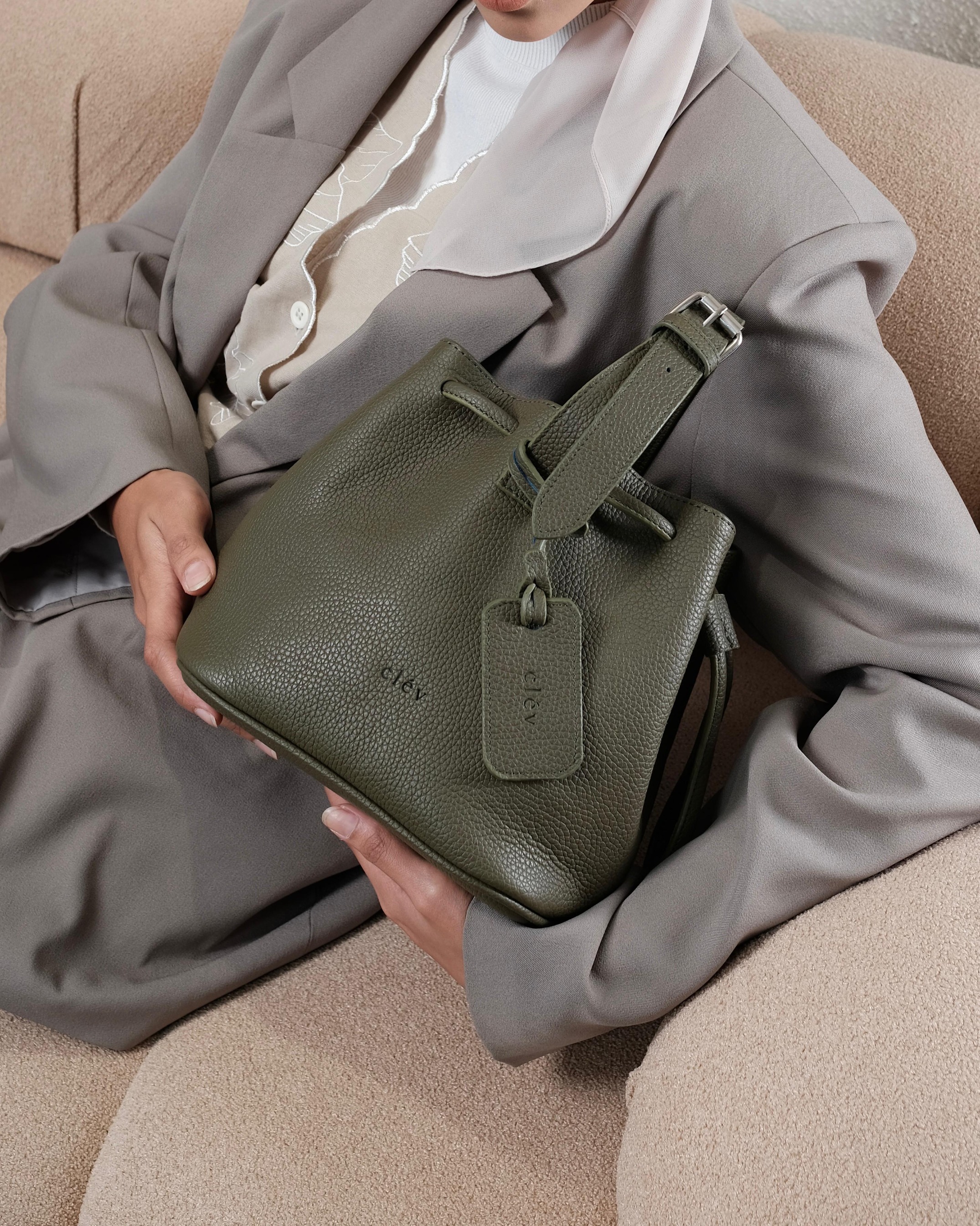 ZEA (olive)