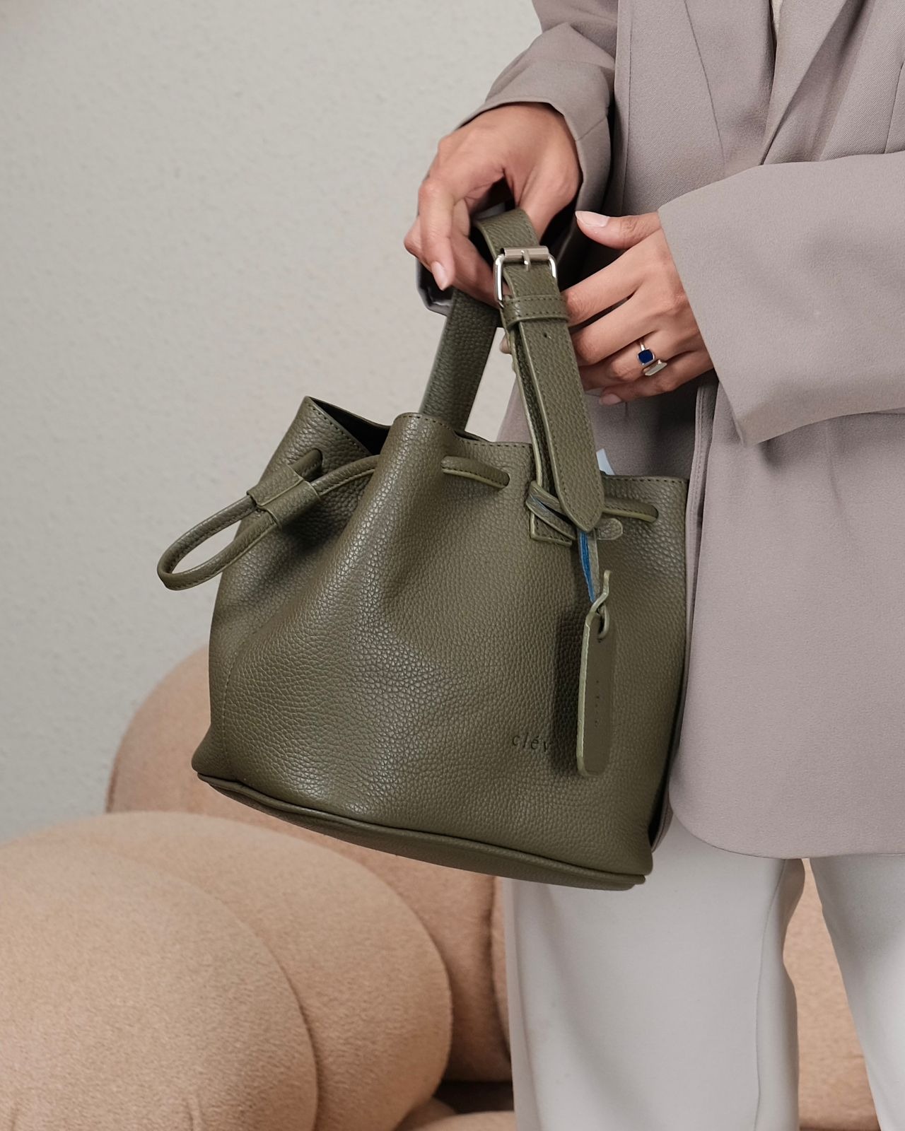 ZEA (olive)