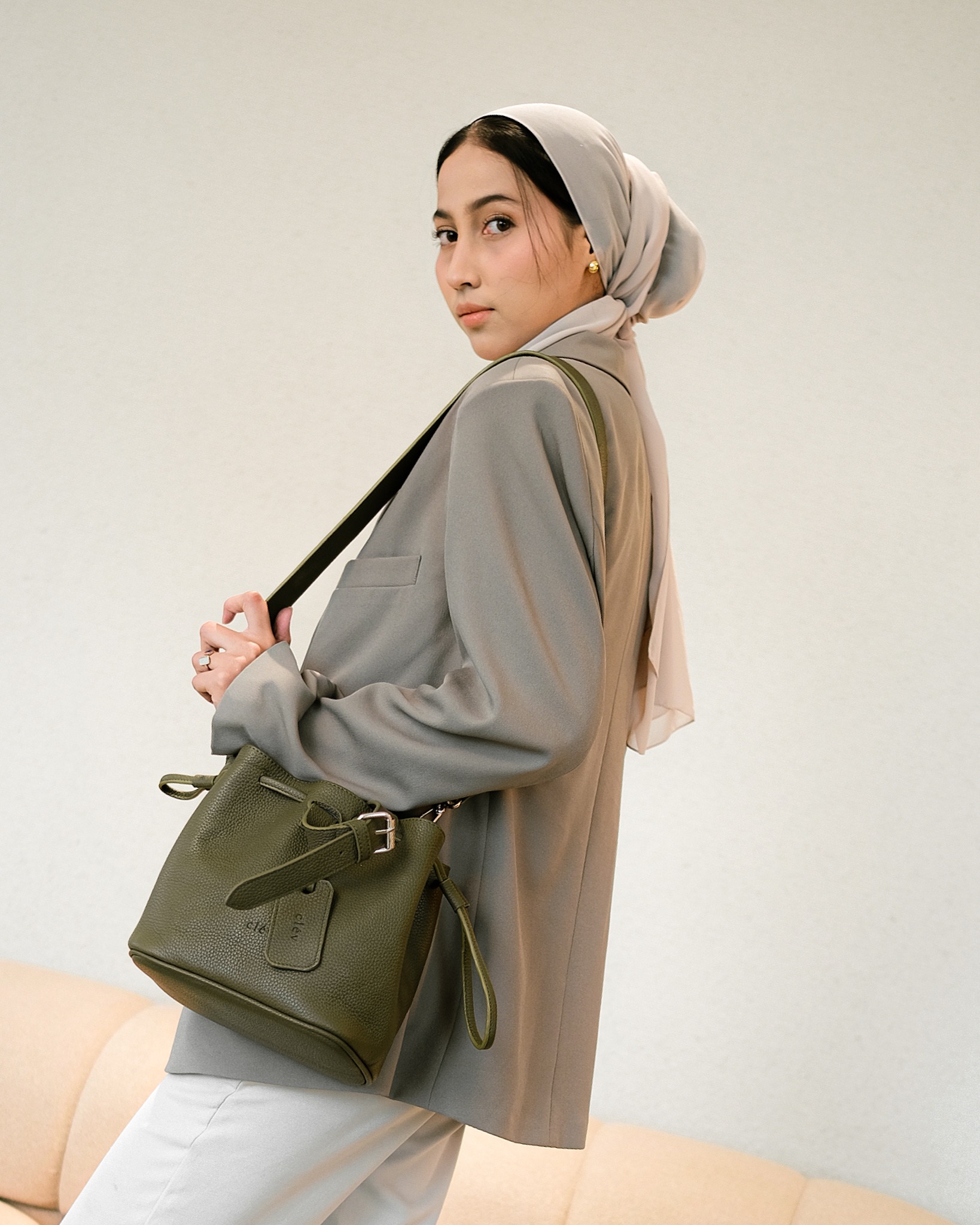 ZEA (olive)