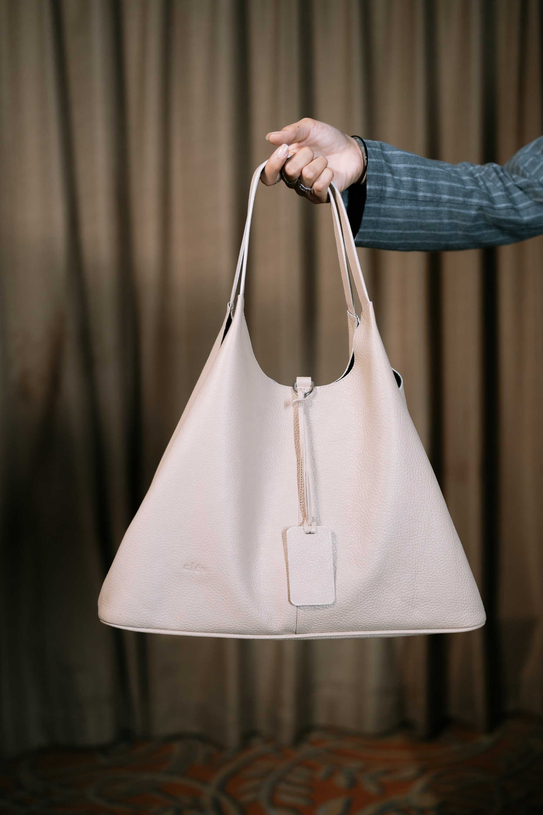Kyna leather bag Large (beige)