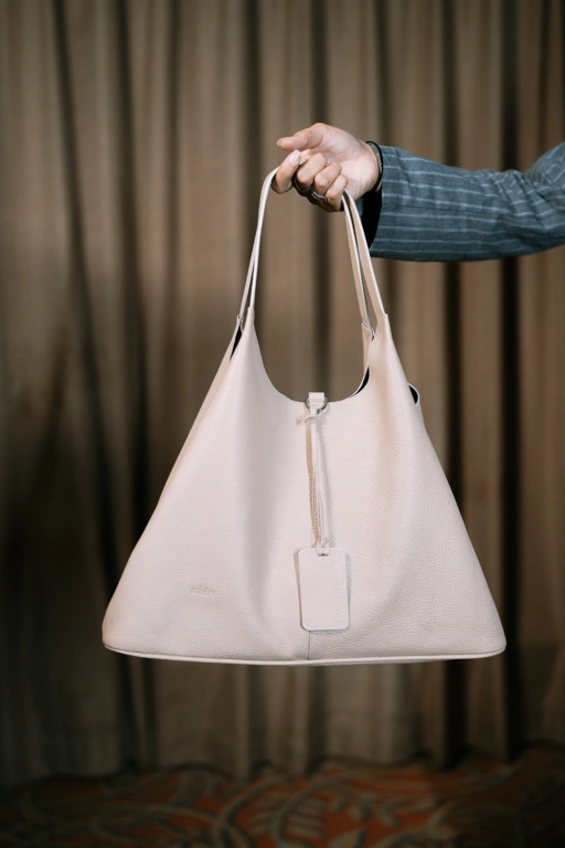 Image of Kyna leather bag Large (beige)