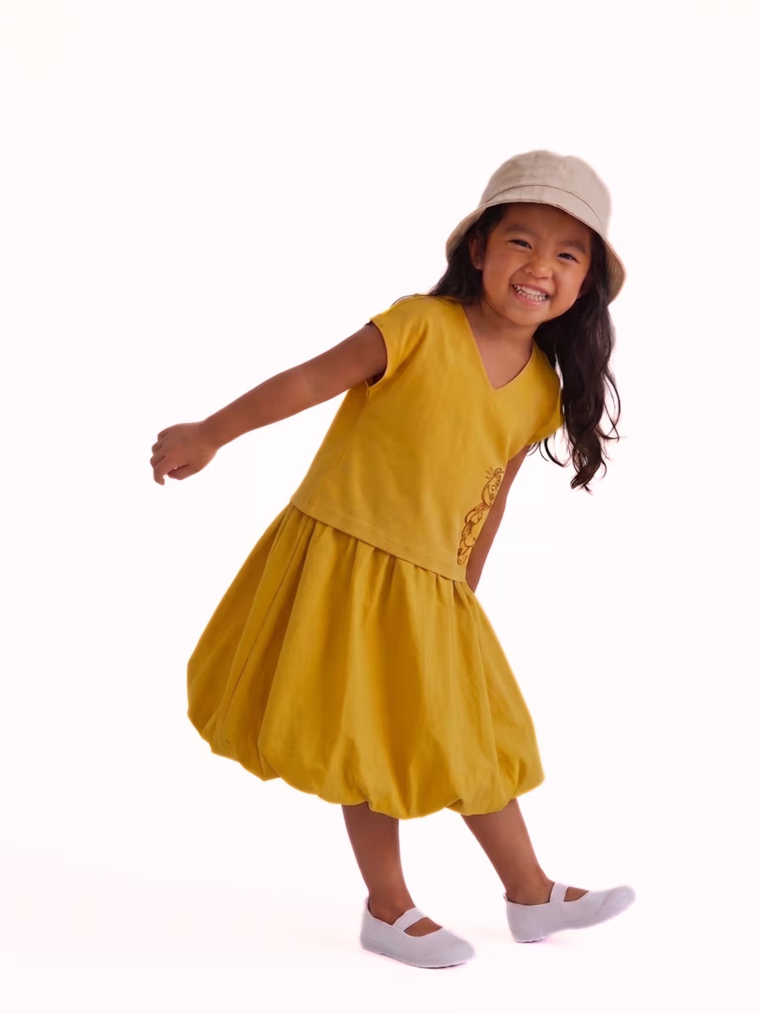 KEYTABEE | BAJU ANAK V-NECK LINEN KEYTABEE – KARAKTER BORDIR PREMIUM