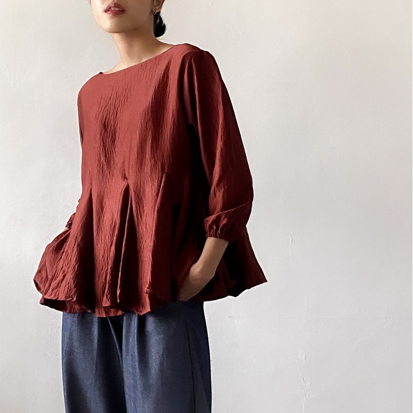 TO.KART Yuri Top | Flowy Collection