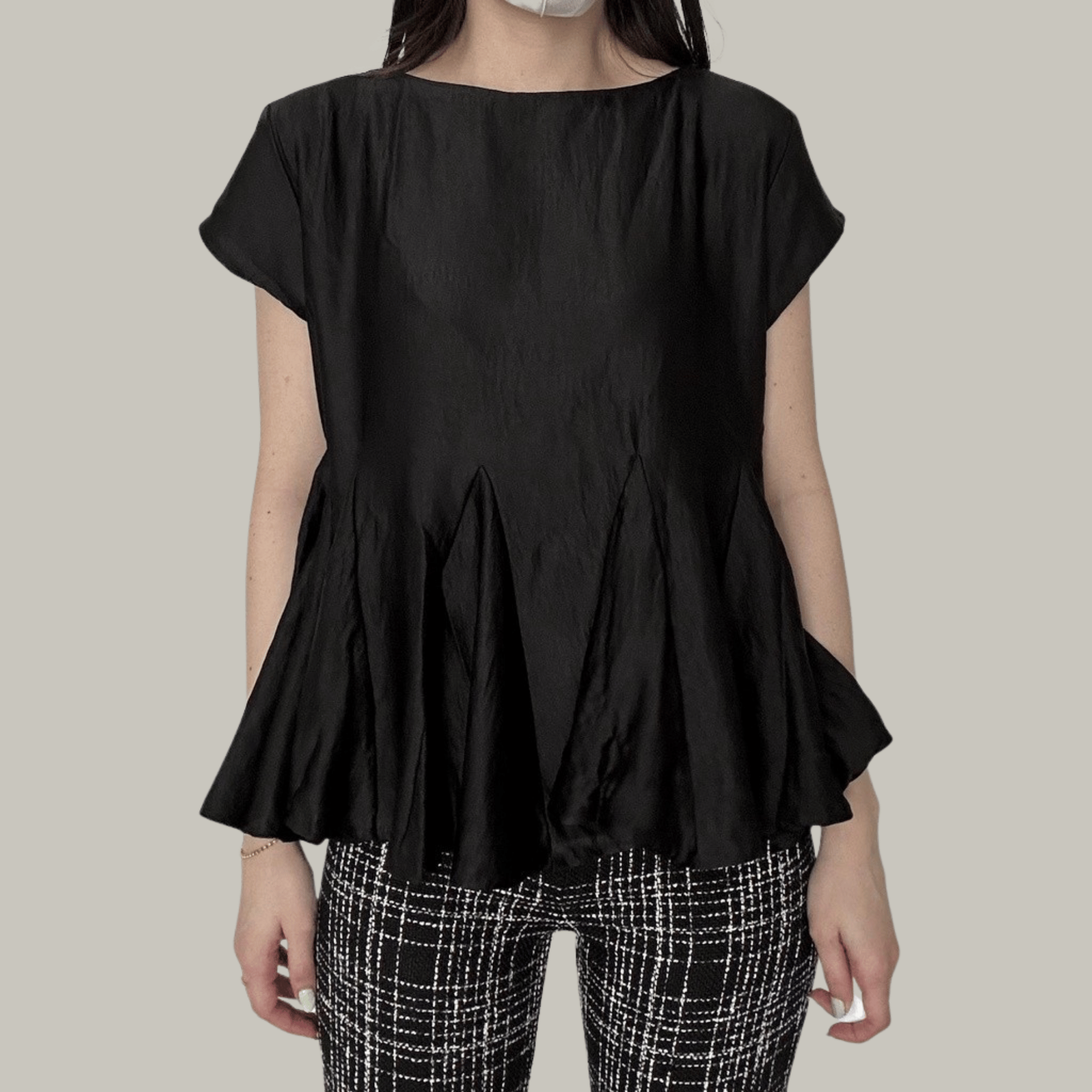 TO.KART Yuri Top | Flowy Collection