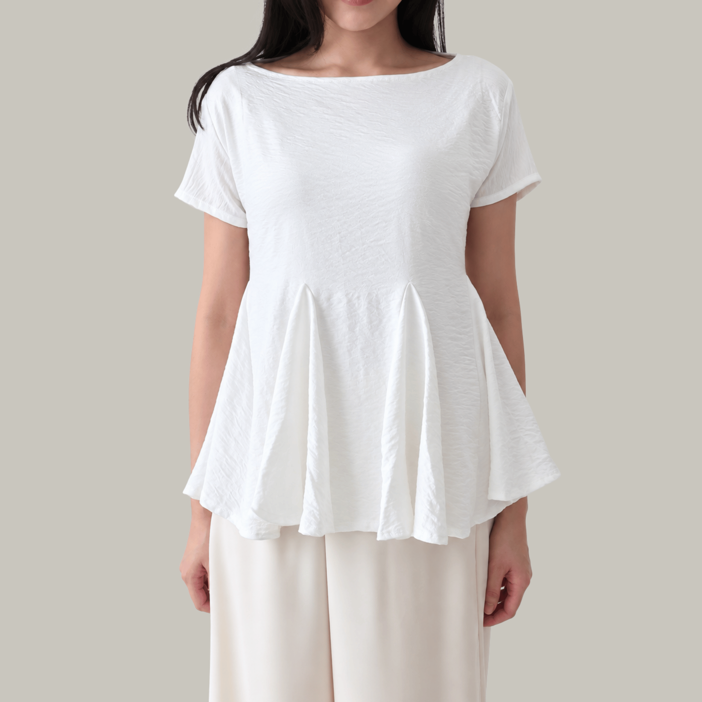 TO.KART Yuri Top | Flowy Collection
