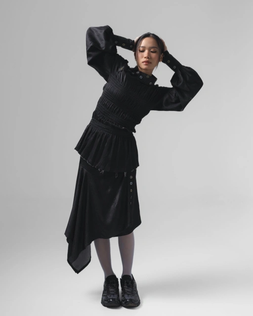 Image of CATHA - Noir Buttons Collar Smocked Shirt