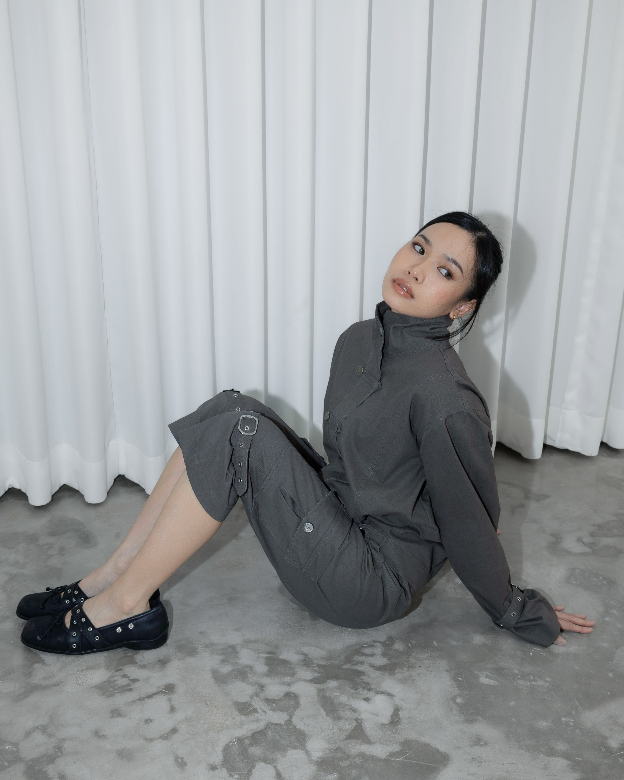 Strap Capri Pants