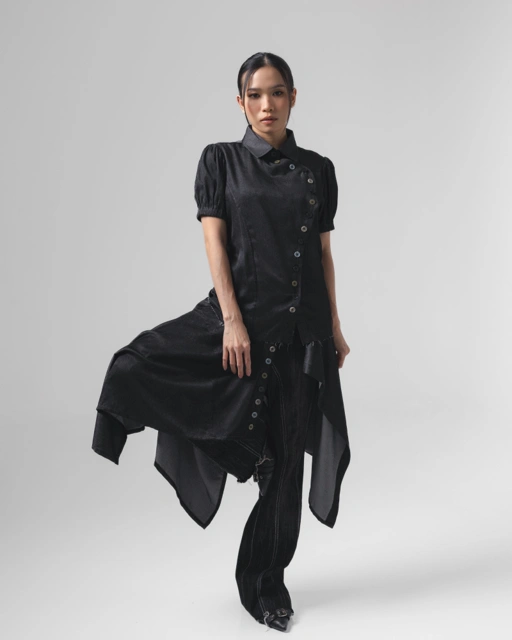 Image of CATHA - Noir Buttons Poppy Sleeve Shirt