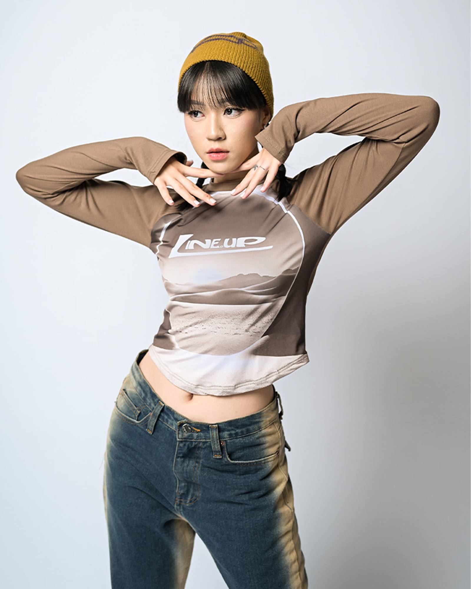 LINE UP PRINT TOP