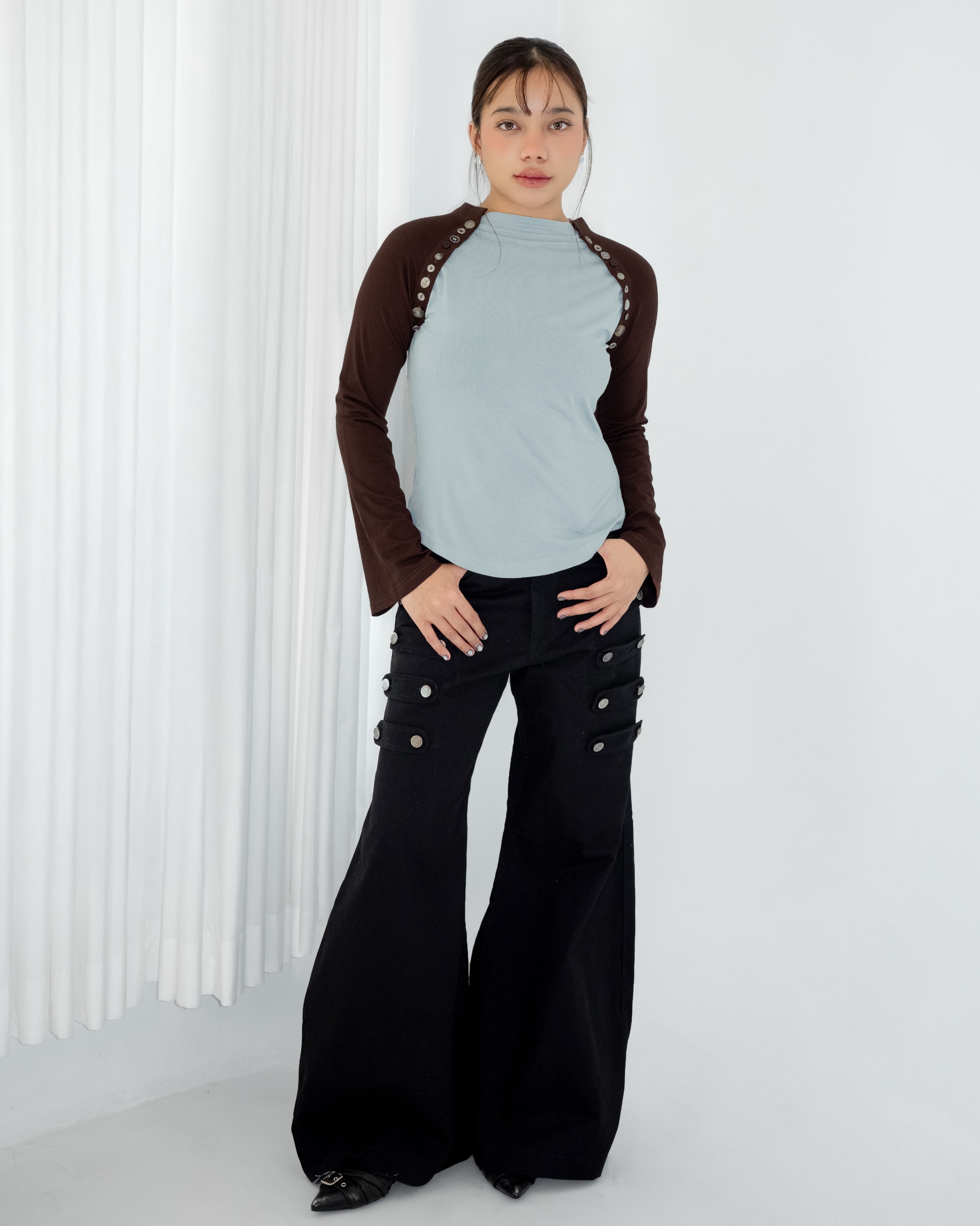 Multiway Buttons Sleeve Top