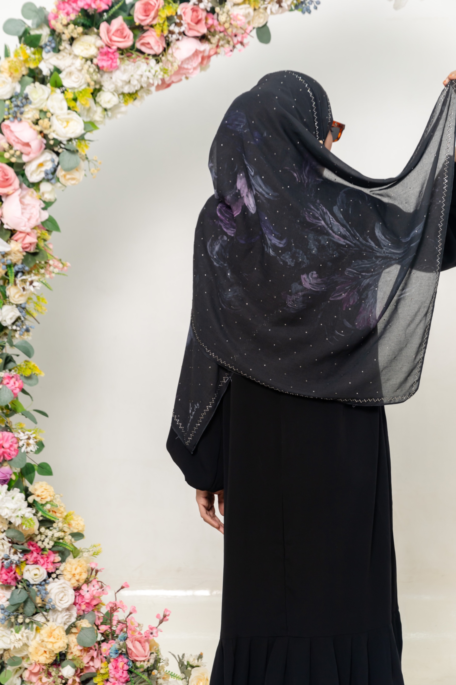 pashmina motif bloom series - black