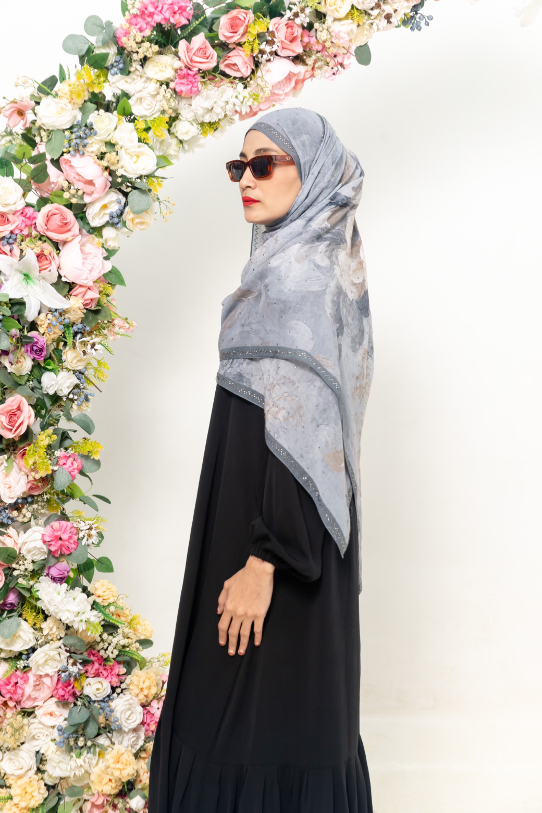 pashmina motif bloom series - gray
