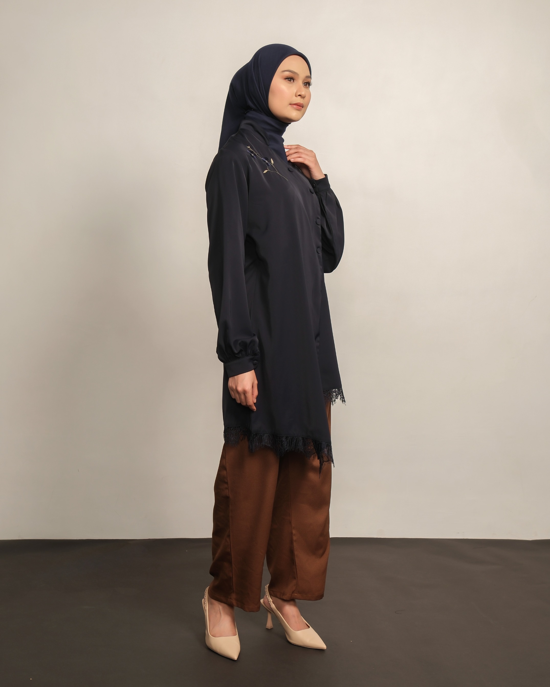 One Set Celana Aku & Kita