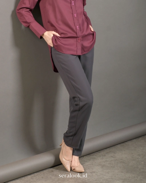 Image of Piccolo Ankle Pants