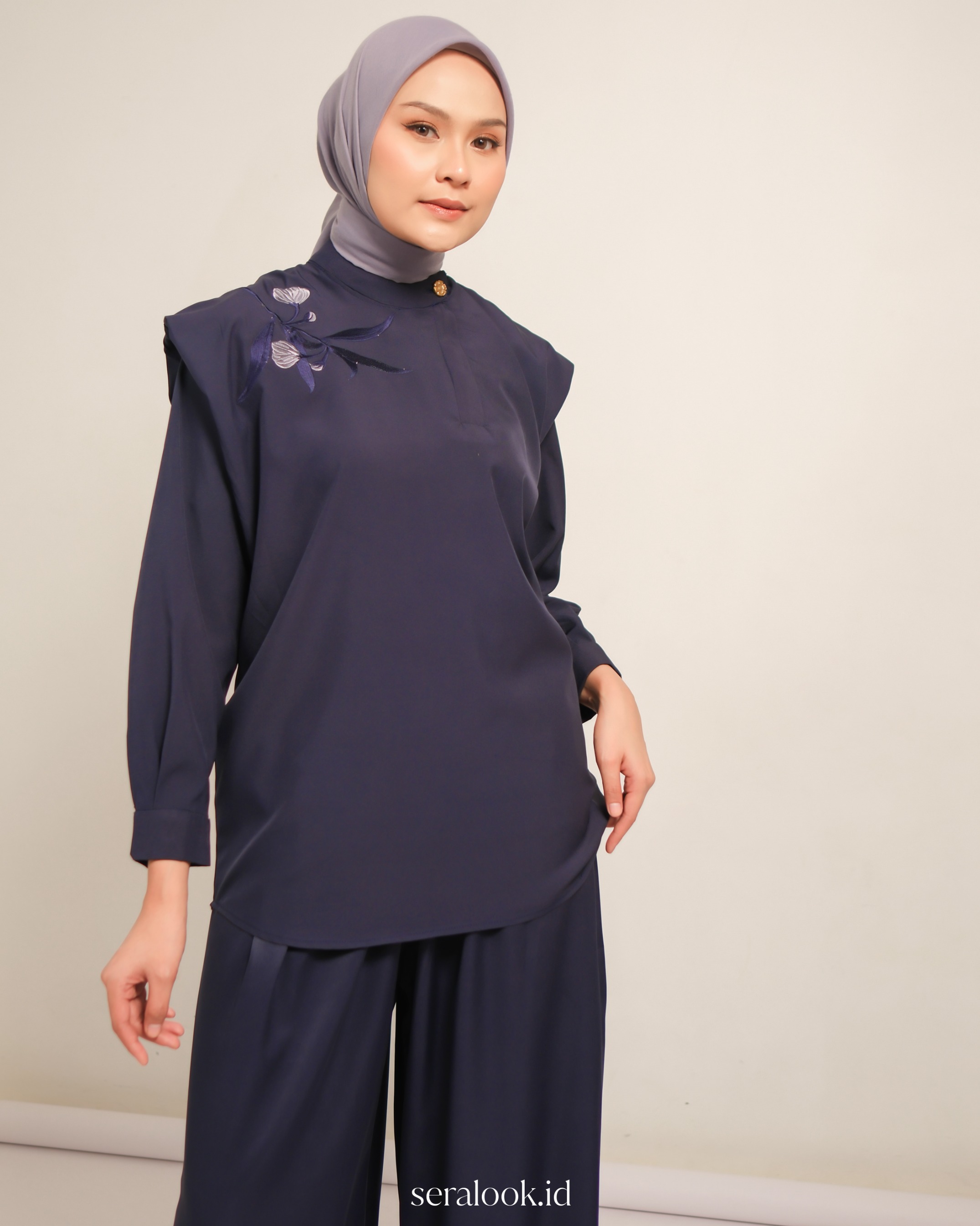 Selaras One Set Pants