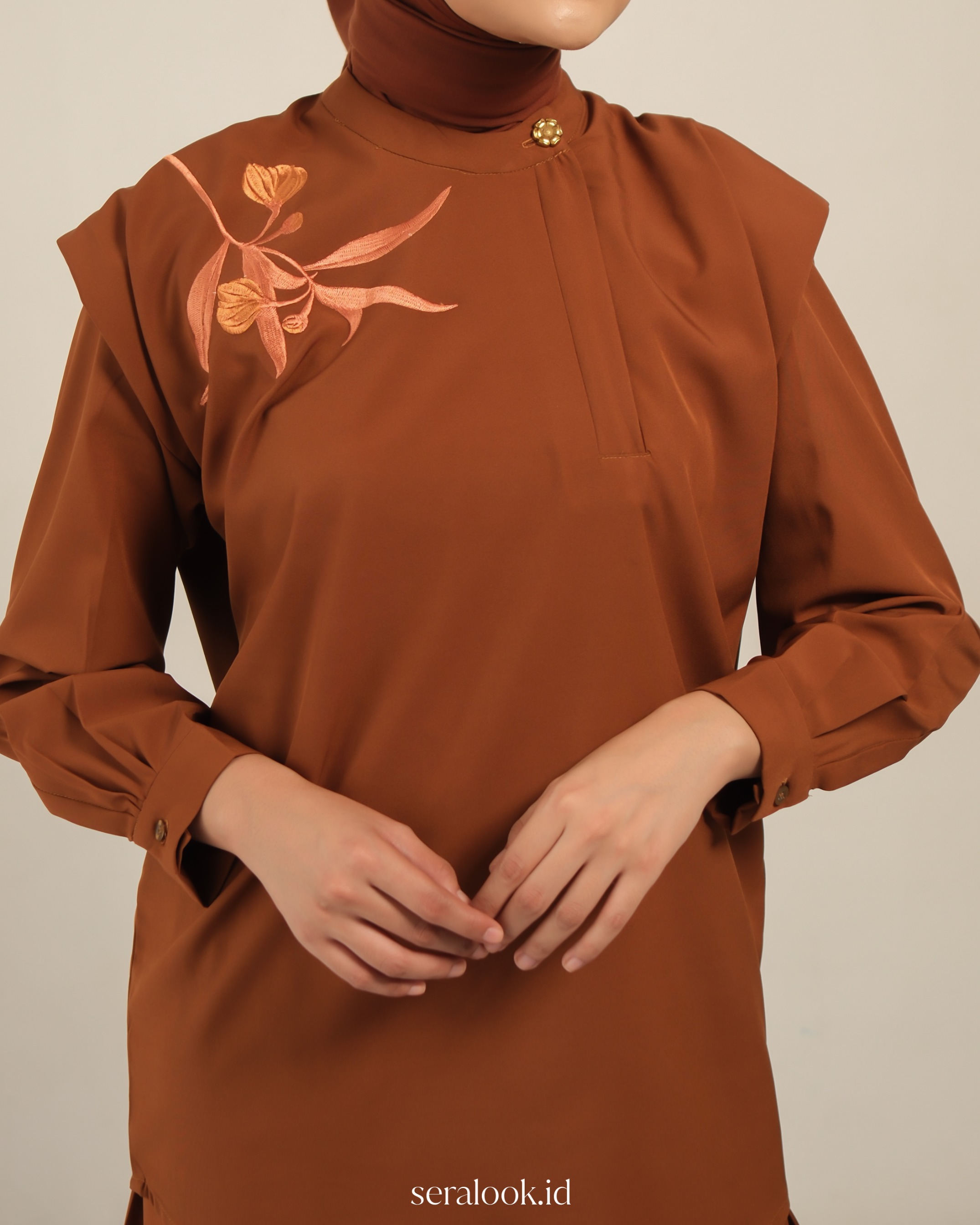 Selaras One Set Pants