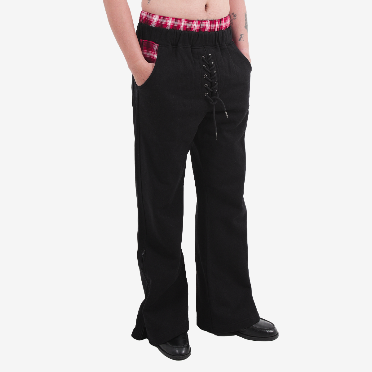 VEIL FLARE SWEATPANTS BLACK