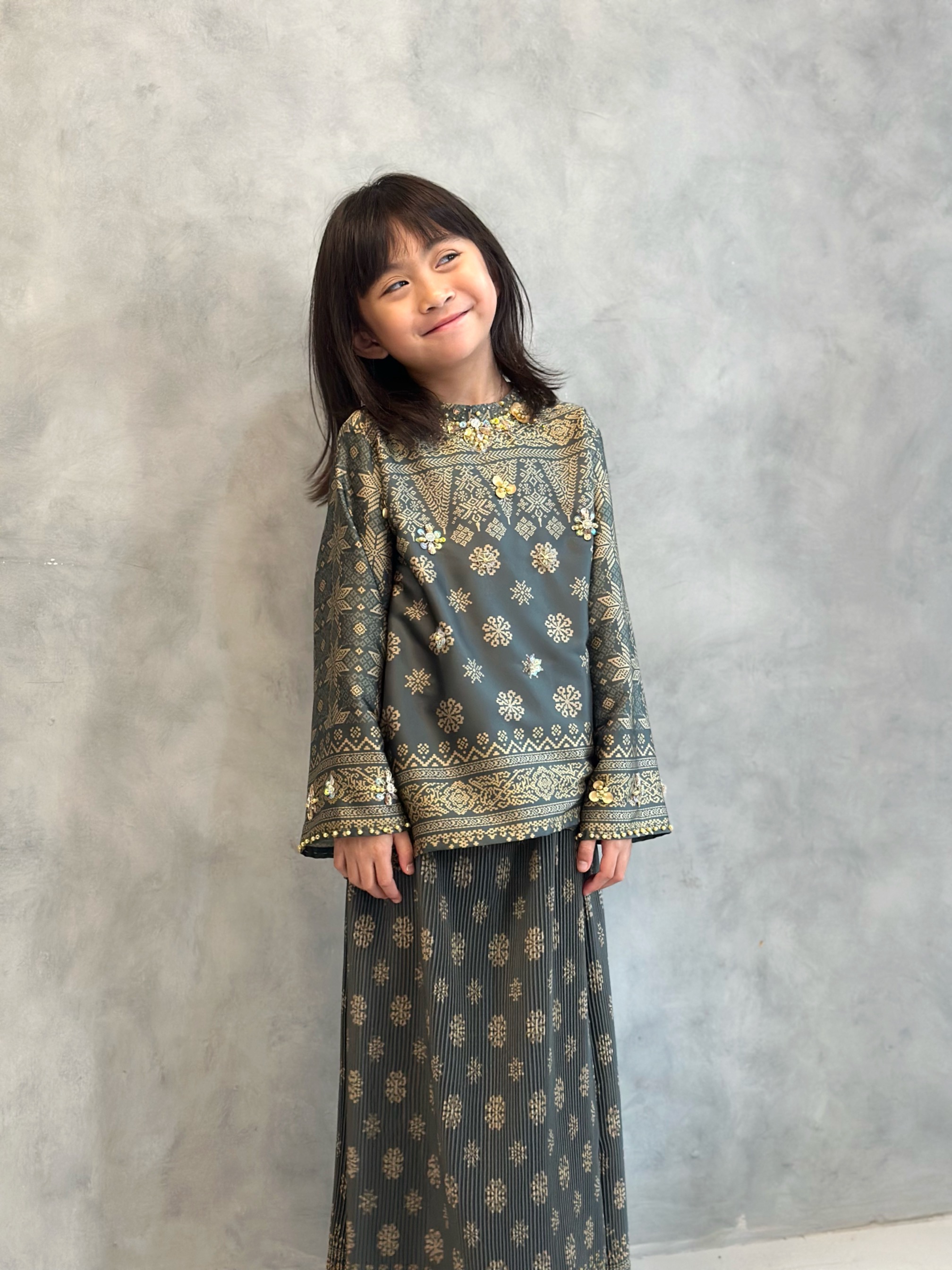 Raya set skirt kids (size 8-12)