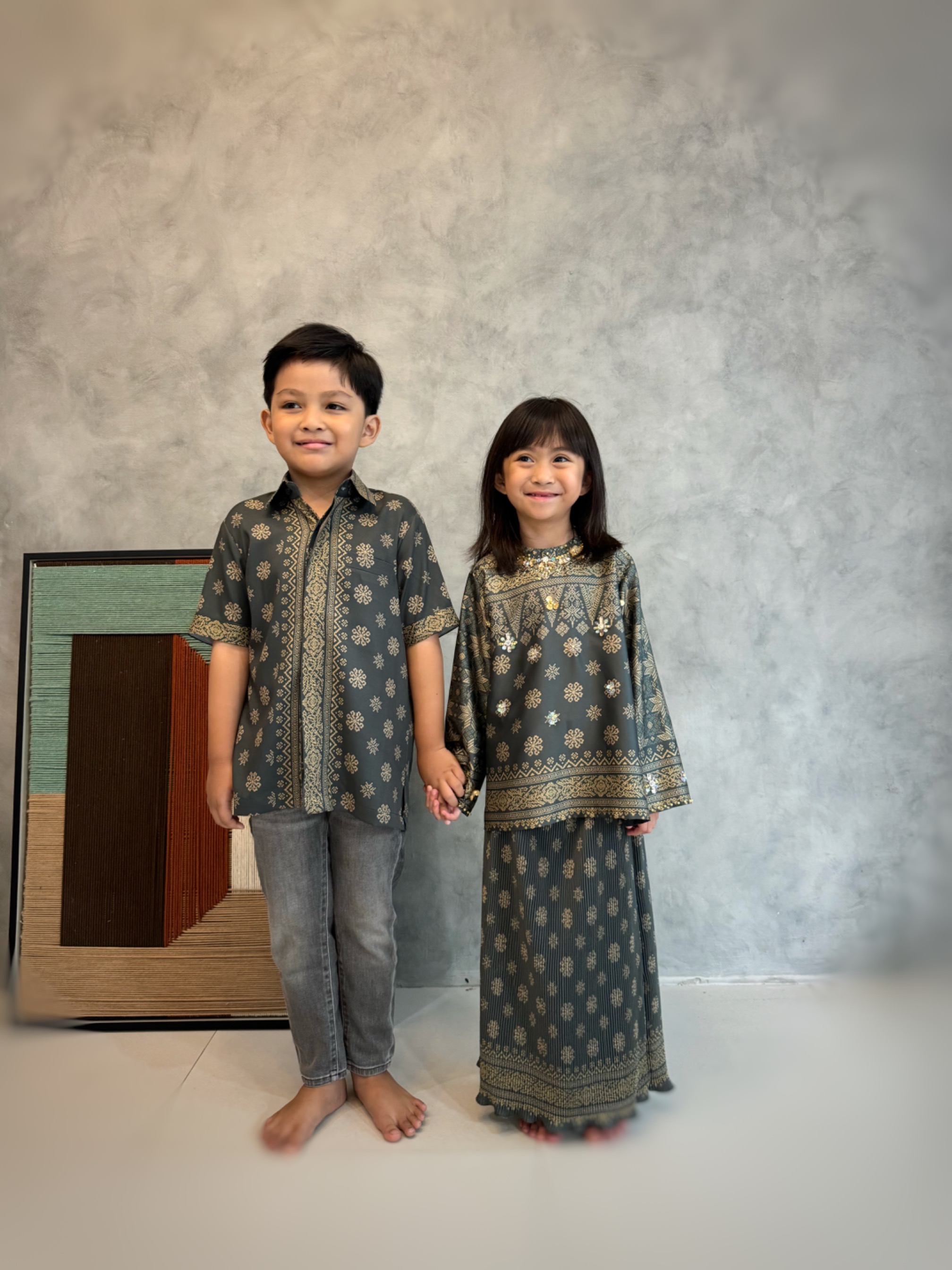 Raya set skirt kids (size 8-12)