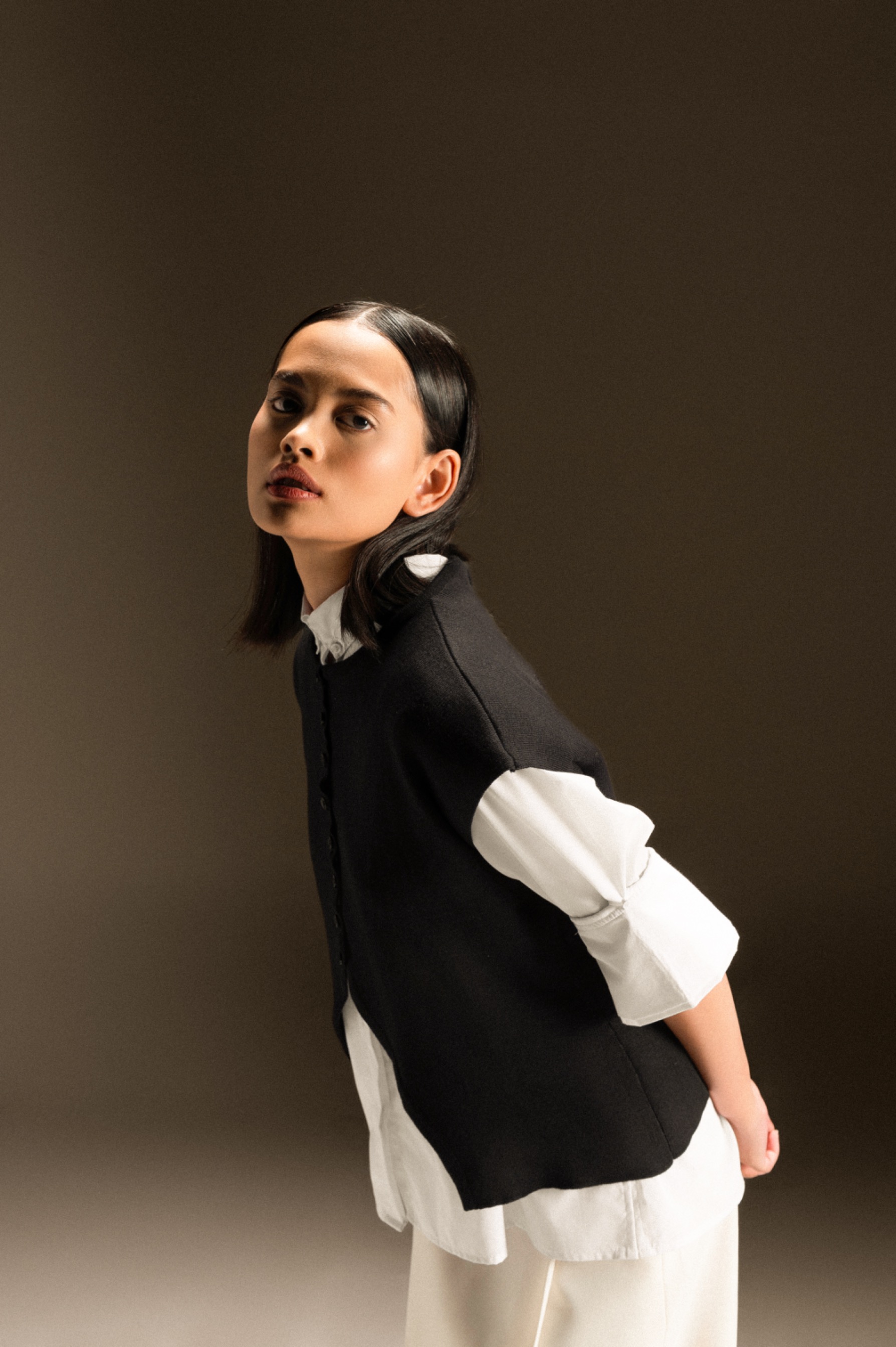 Tama Vest Black