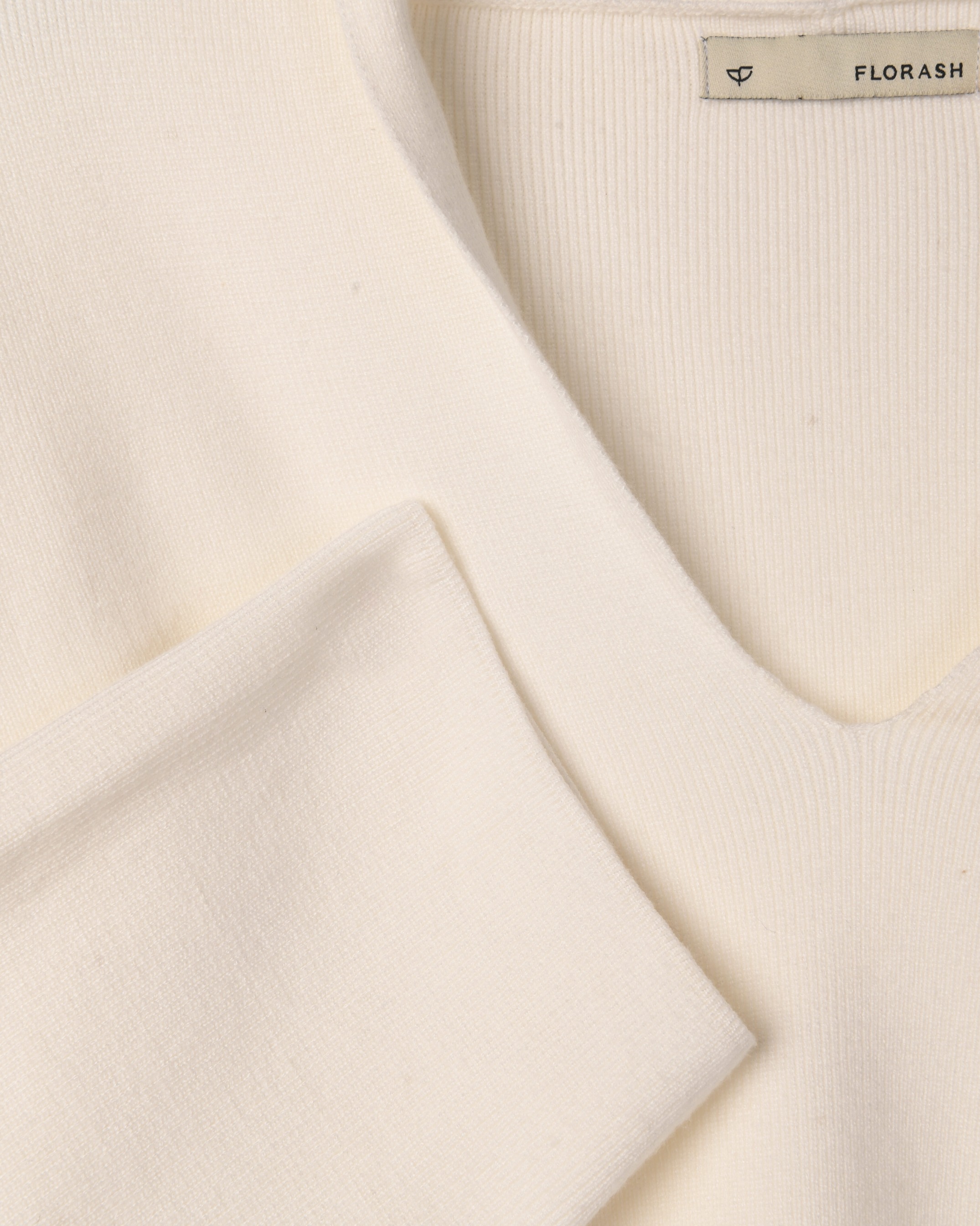 Ery Sweater White