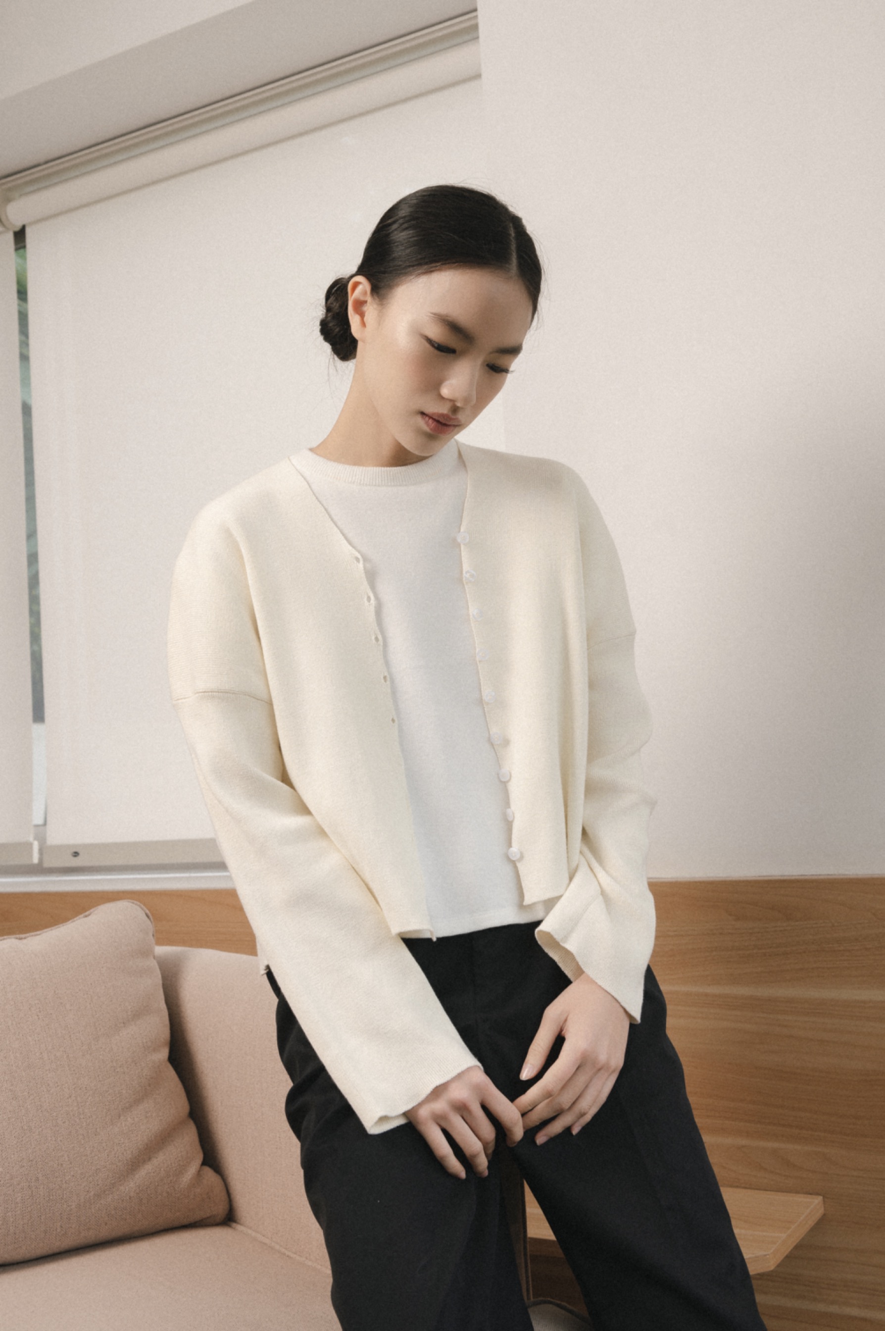 Sola Cardigan White 