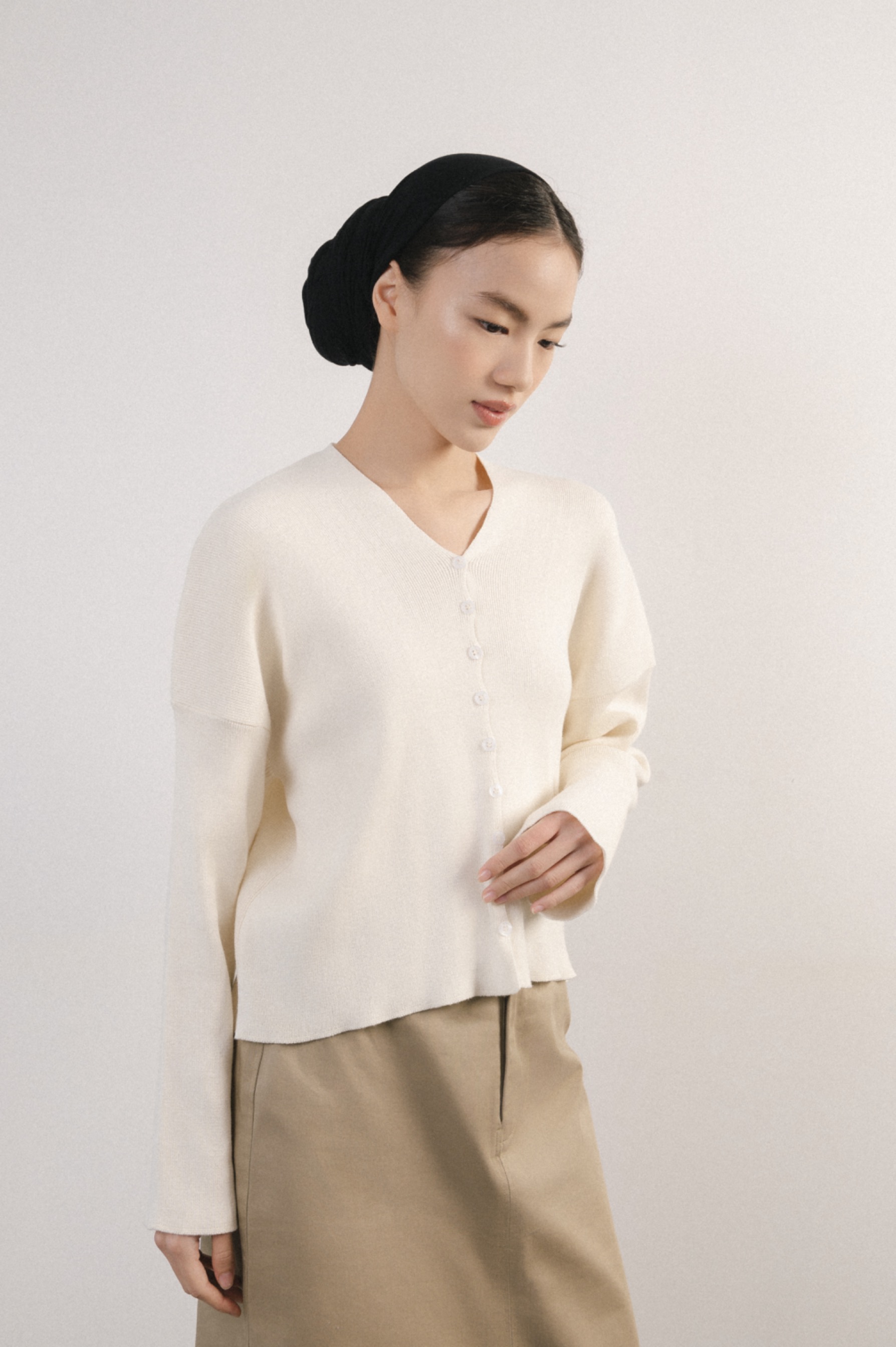 Sola Cardigan White 