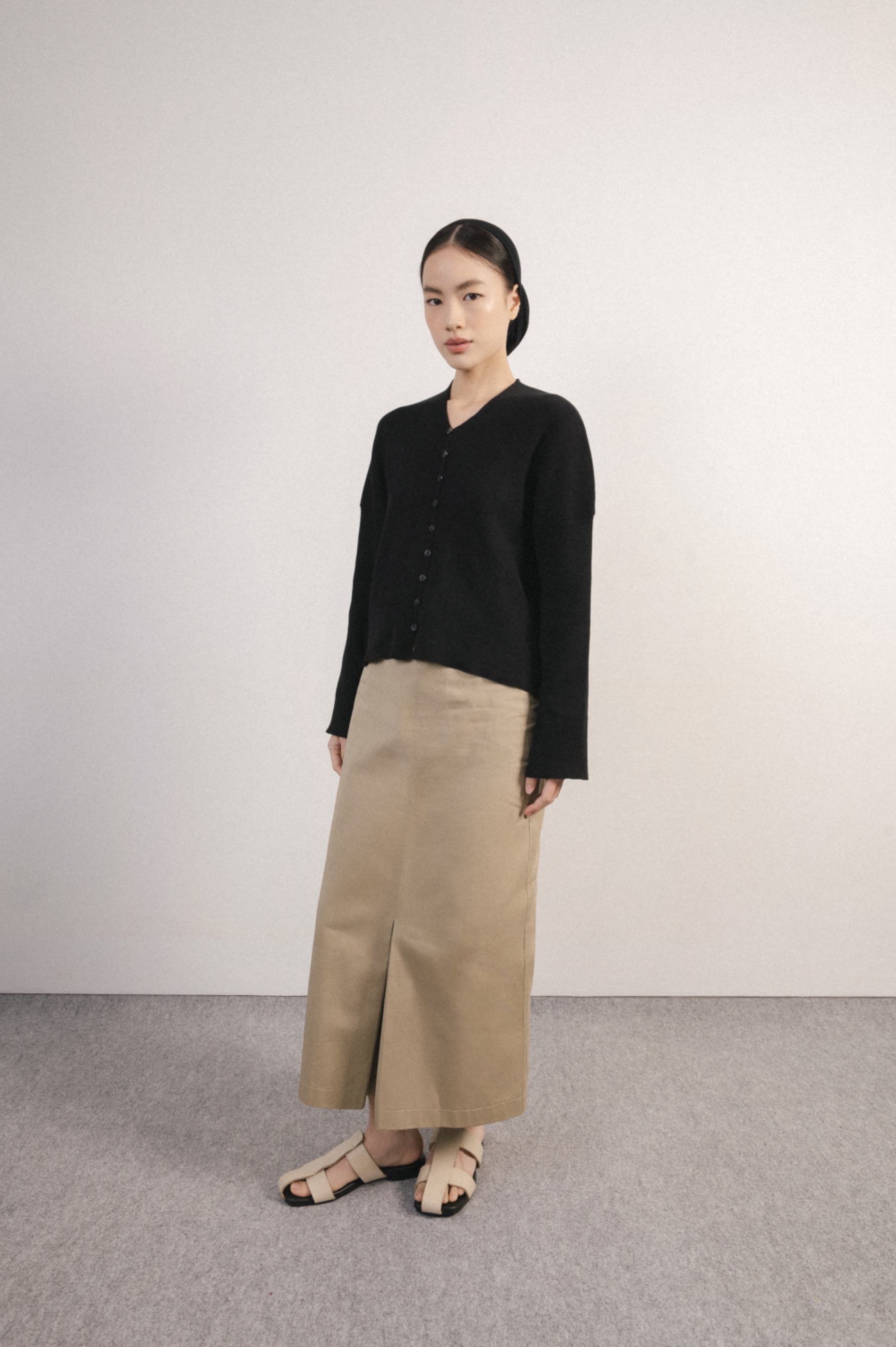 Sola Cardigan Black