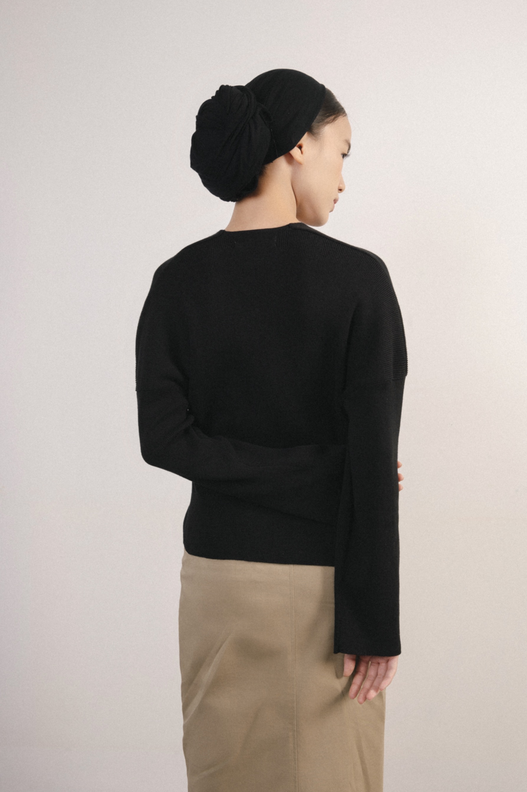 Sola Cardigan Black