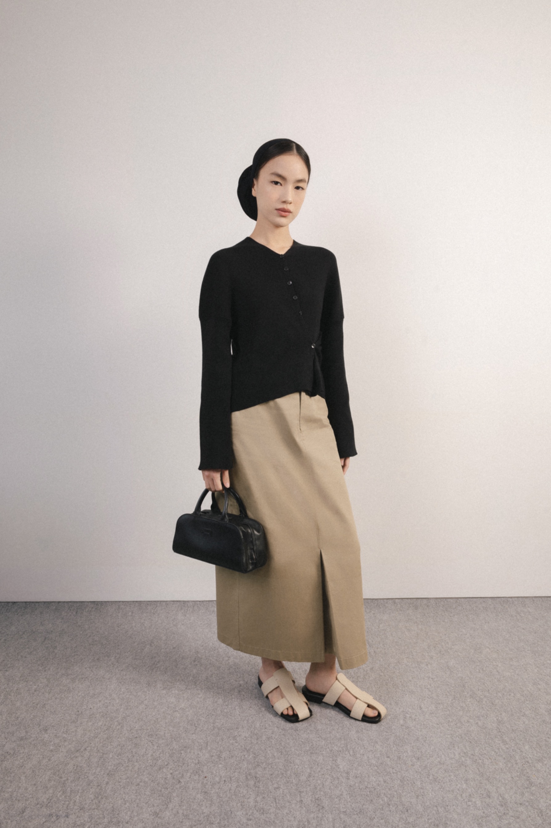 Sola Cardigan Black