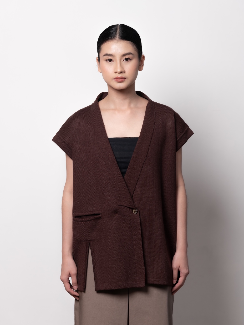 Mona Vest Brown