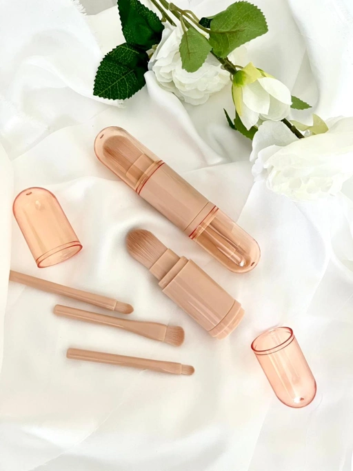 Image of Portable Telescopic Brush