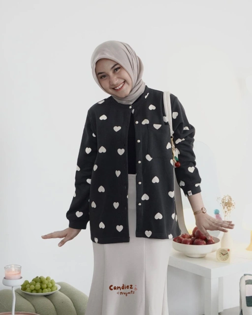 Image of HERA Premium Cardigan Love | Black Stone Huge