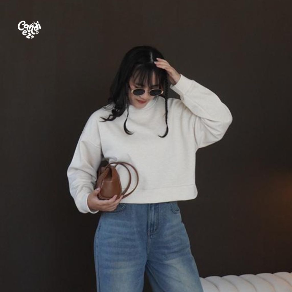 YOONA Oversized Sweater Crop | Nude Oreo