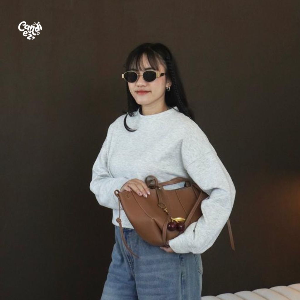 YOONA Oversized Sweater Crop | Grey Oreo