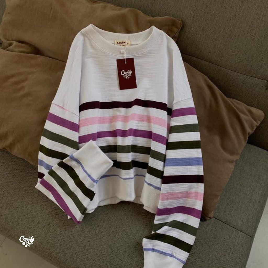 YOONA Oversized Sweater Crop | White Rainbow