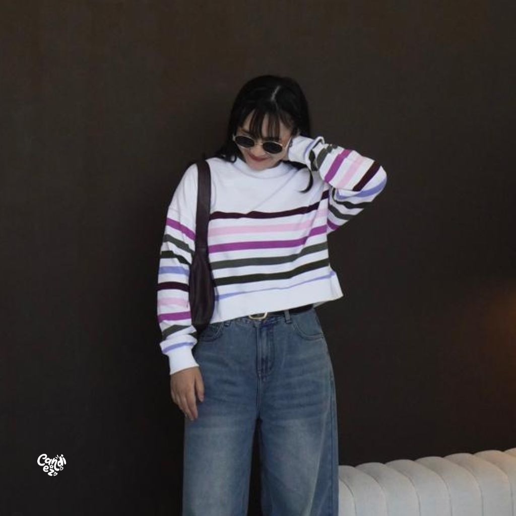 YOONA Oversized Sweater Crop | White Rainbow