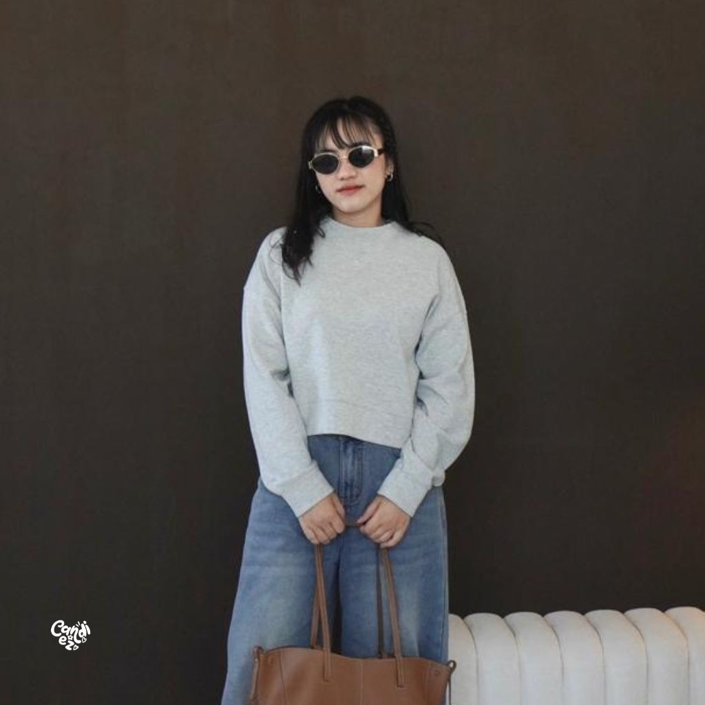 YOONA Oversized Sweater Crop | Grey Text